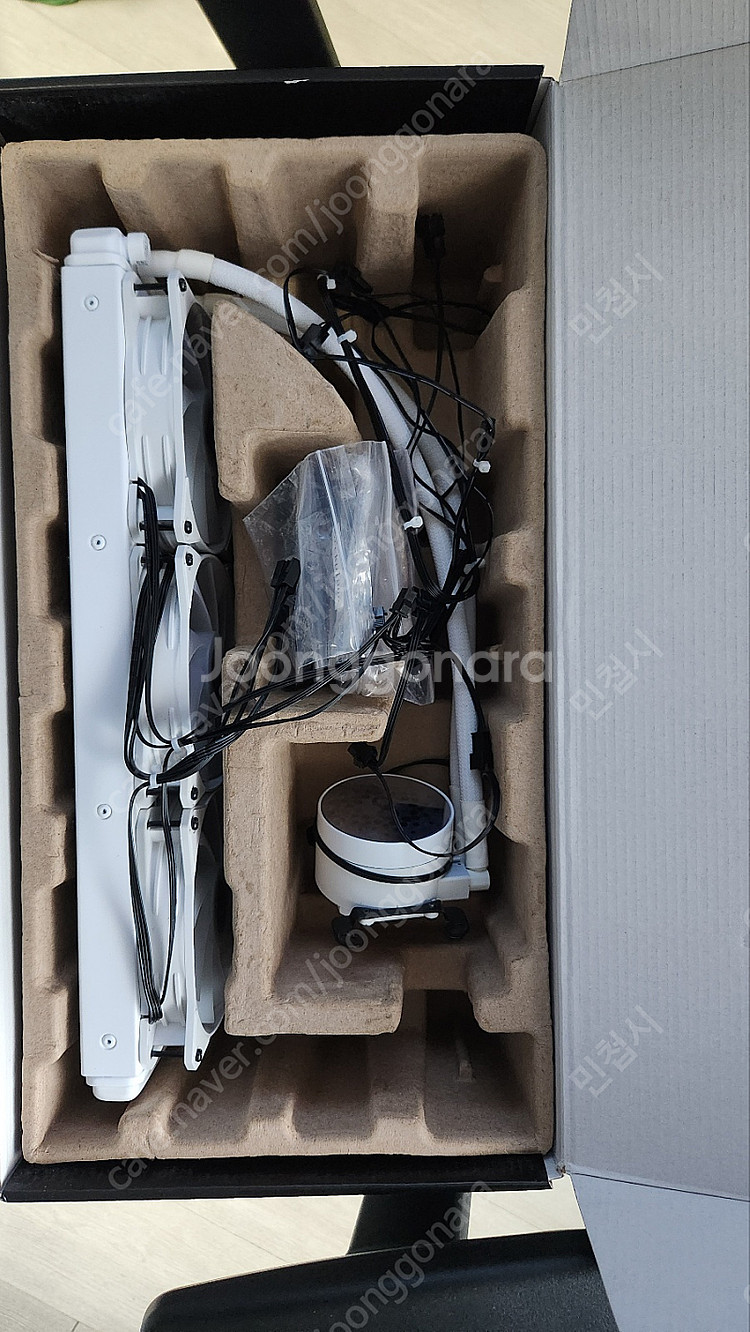 쿨맥스 W360 ARGB 화이트 판매 합니다.--0