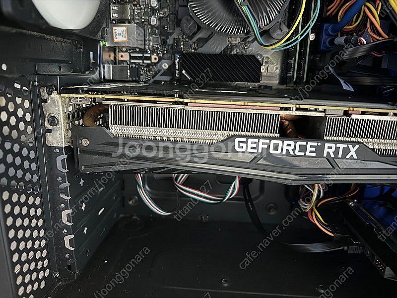 이엠텍 RTX2080ti 블랙에디션 oc 판매합니다--3