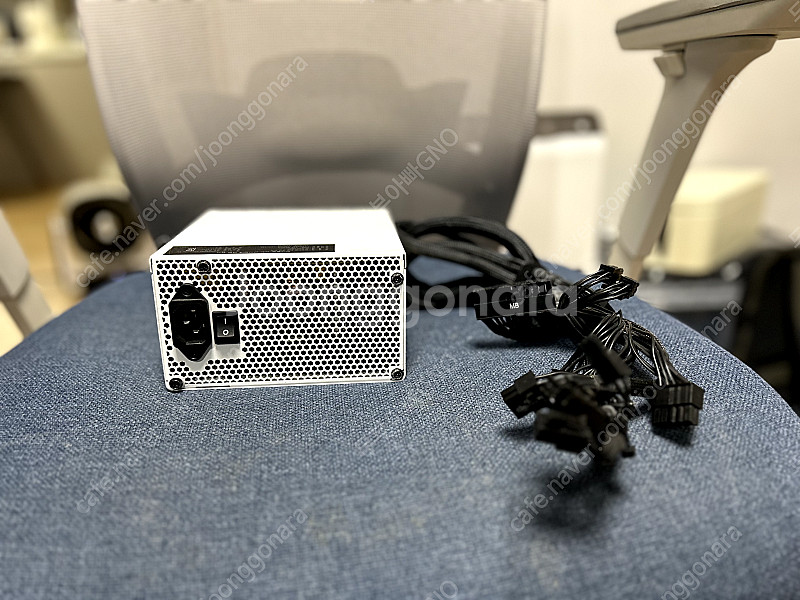 [650W 풀모듈러 화이트 파워] SuperFlower...--5