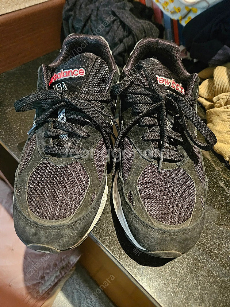 (가격인하) 뉴발란스 990 v3 블랙 260 / 99...--1