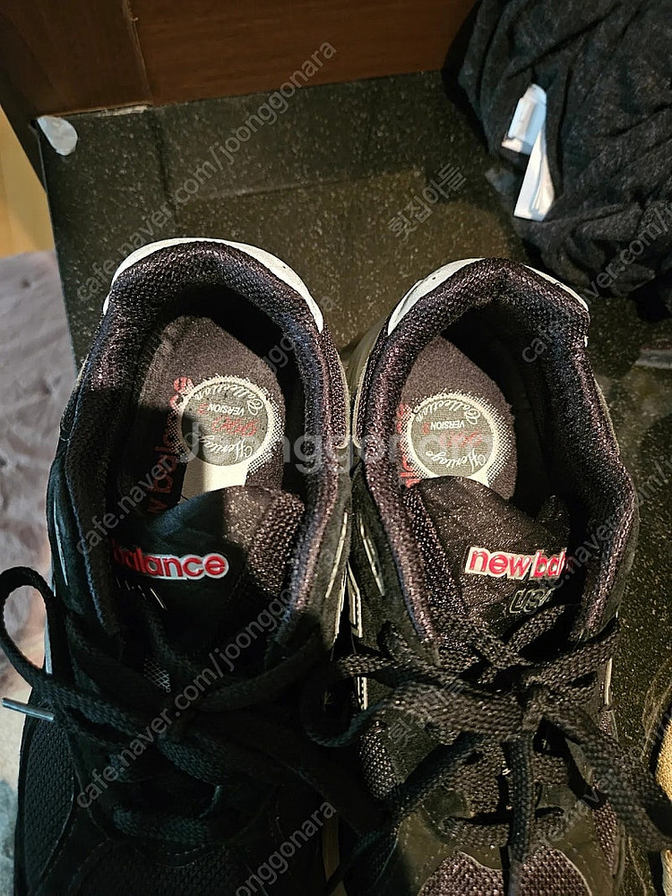 (가격인하) 뉴발란스 990 v3 블랙 260 / 99...--5