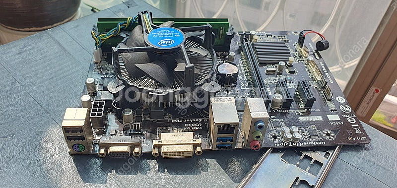 컴퓨터부품 팝니다..(CPU 보드 램 그래픽카드 )--1