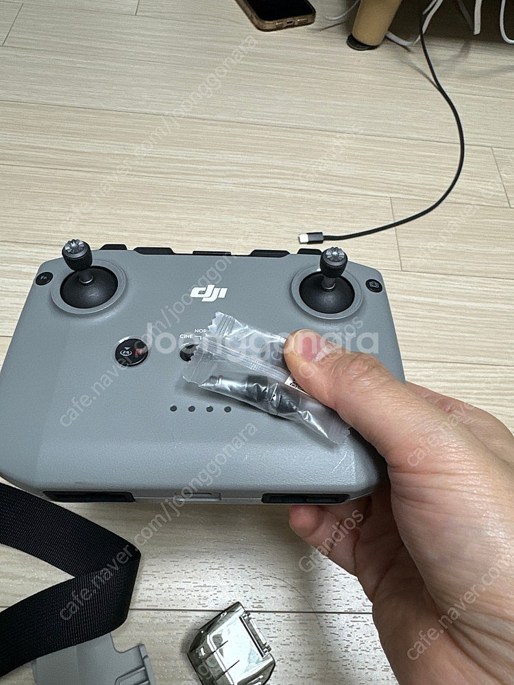 dji mini2 rc조종기 3만원--0