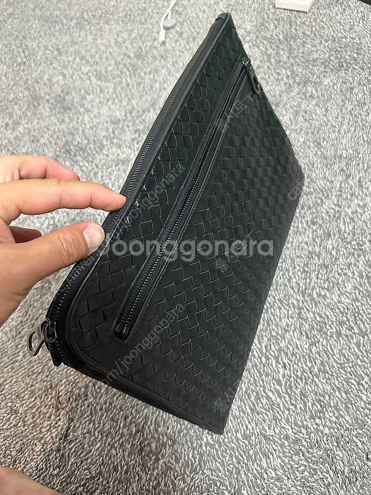 보테가베네타 인트레치아토 클러치--0
