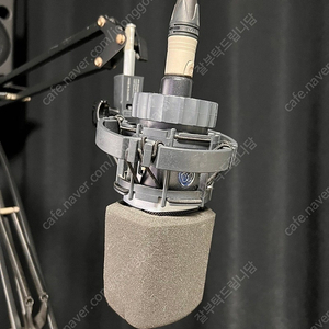 AKG C214 마이크 괜찮게 팝니다