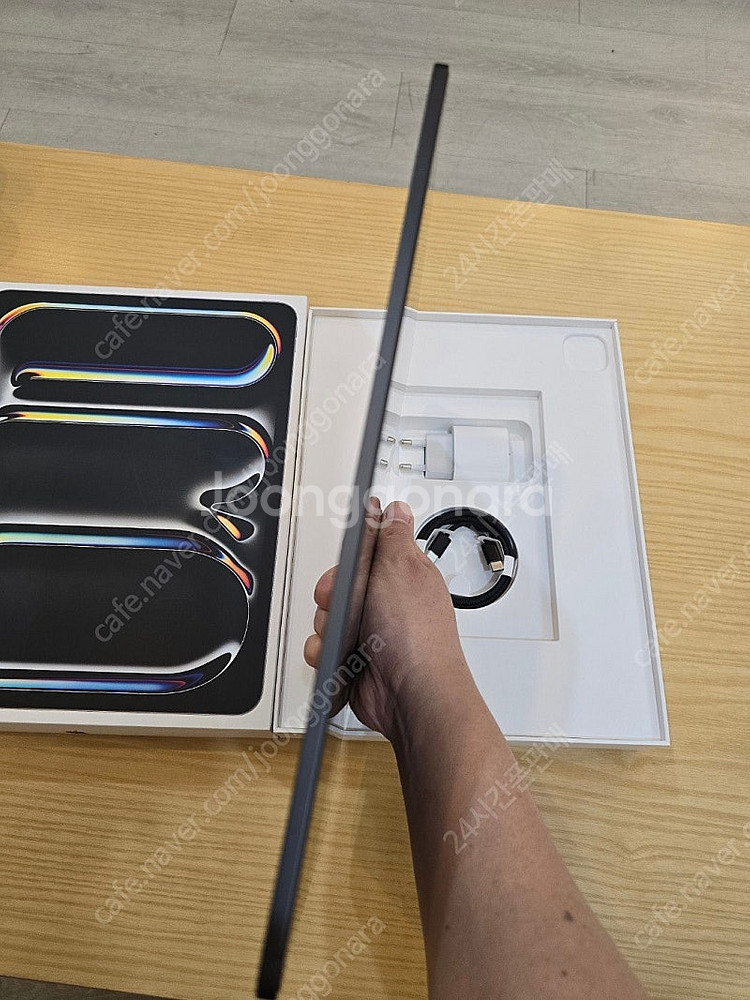 아이패드프로13스페이스블랙 m4 자급제셀룰러256gb+...--4