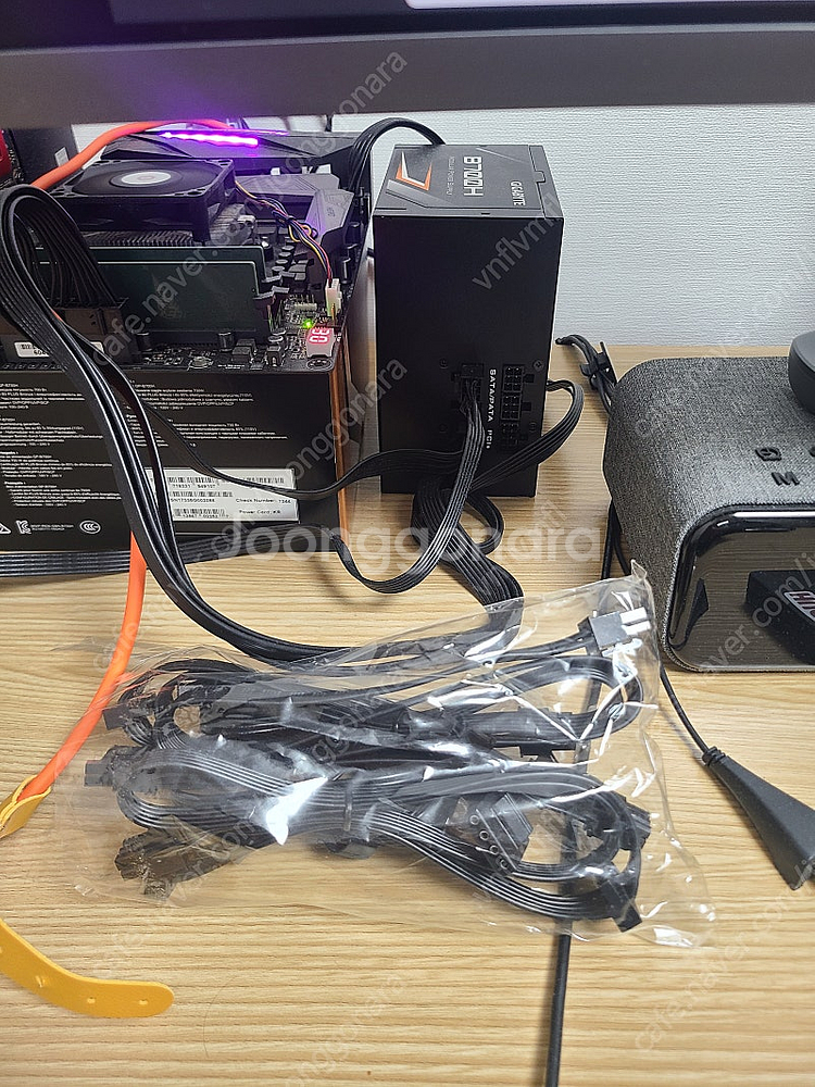 파워 서플라이 기가바이트 b700h 700w 브론즈 파...--1