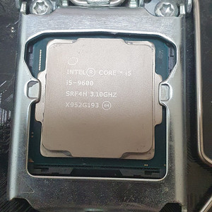 CPU i5-9600, ASROCK B360M PRO4 판매합니다.