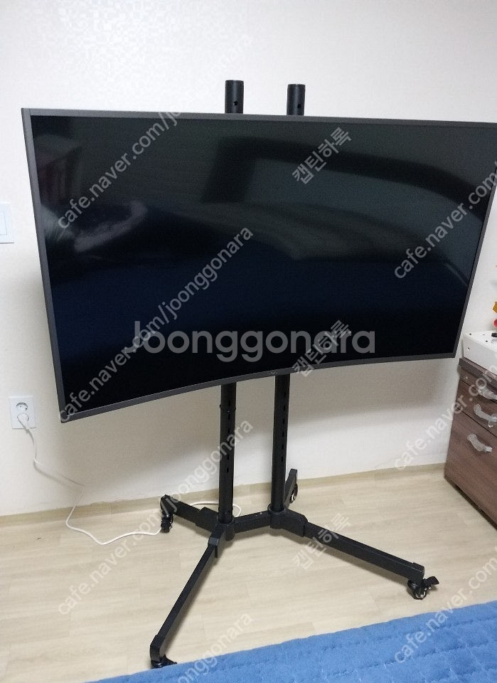 와사비망고 55인치 커브드 TV 백라이트아웃 (부품용)--1