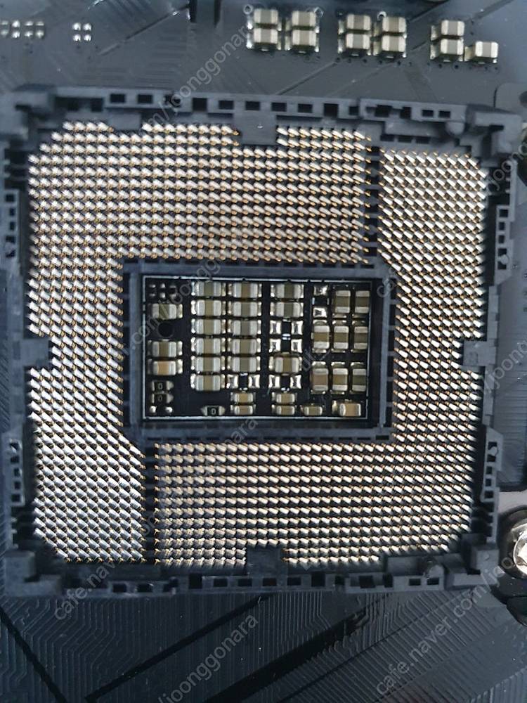 i7-8700k+막시무스x히어로wifi 판매합니다.--1