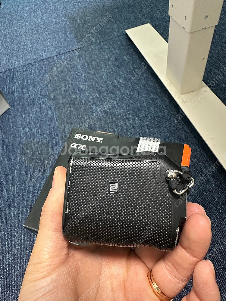 소니 a7c 바디 팝니다:)--4