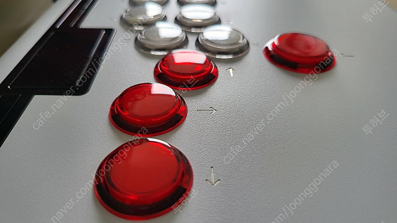 PDP 빅트릭스 히트박스 조이스틱 victrix pro fs 12 화이트 권바 그래비티 버튼 이미지