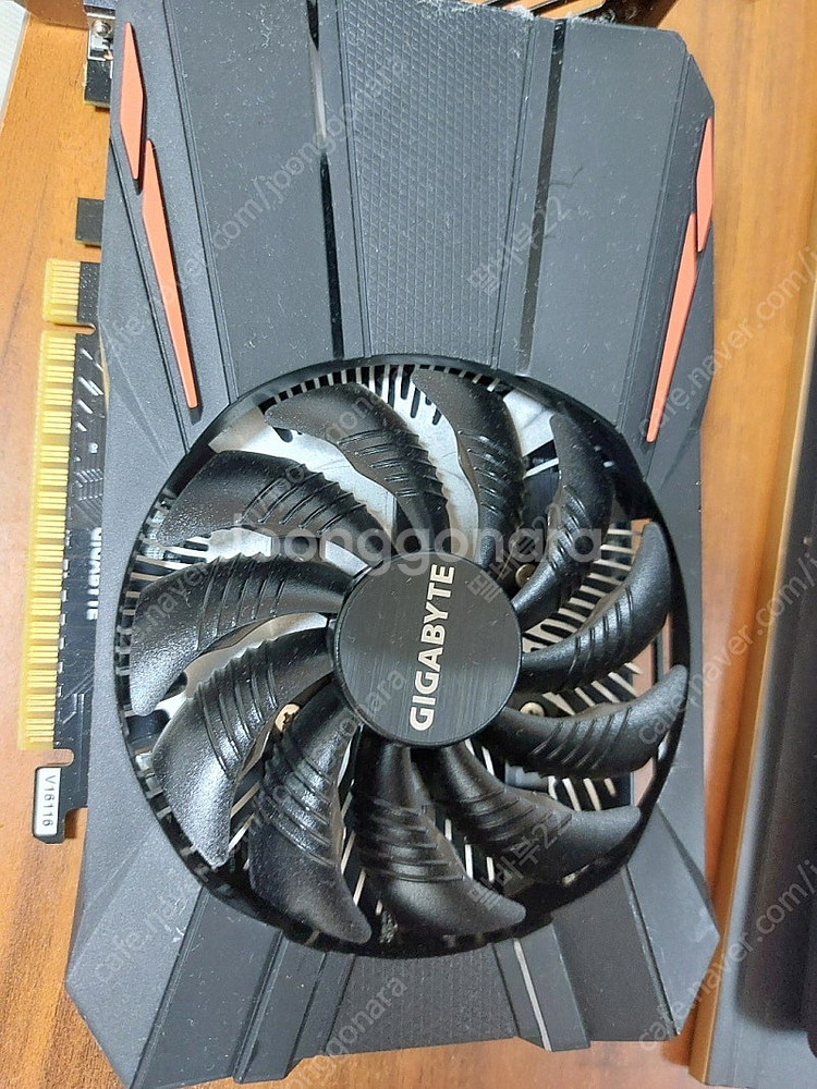 기가바이트 1050 판매합니다( 택포 4만)--0