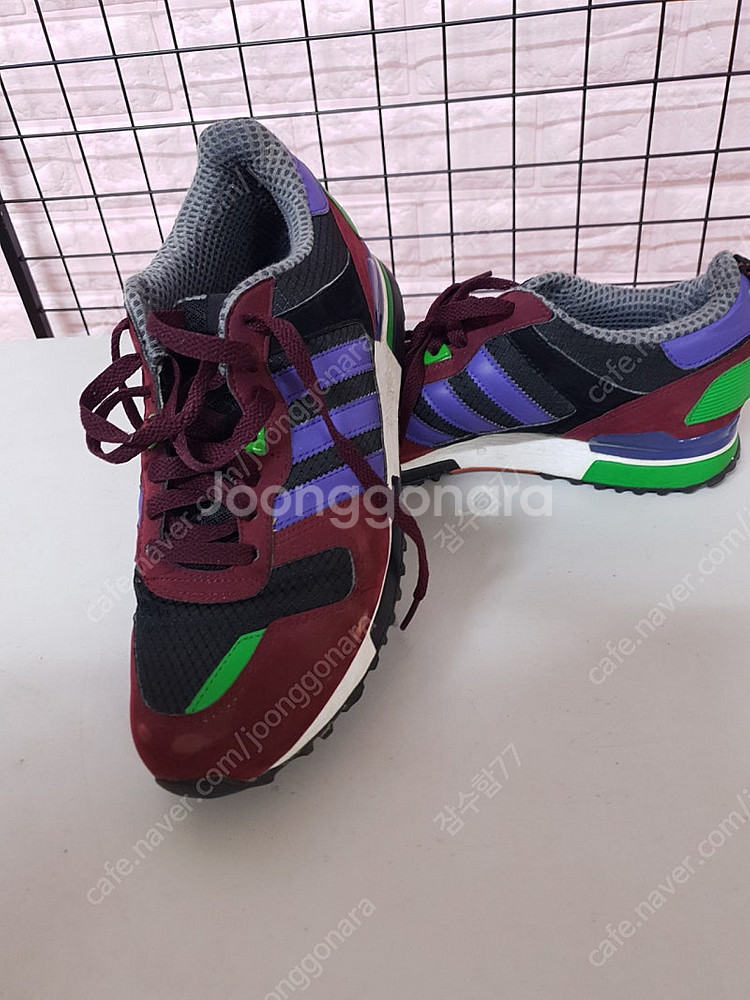 아디다스 운동화 런닝화 ZX700 255mm--4