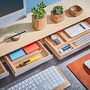 Grovemade desk shelf (그로브메이드 메이플 책상 선반 + 데스크 트레이 + 울 화이트 패드 x2