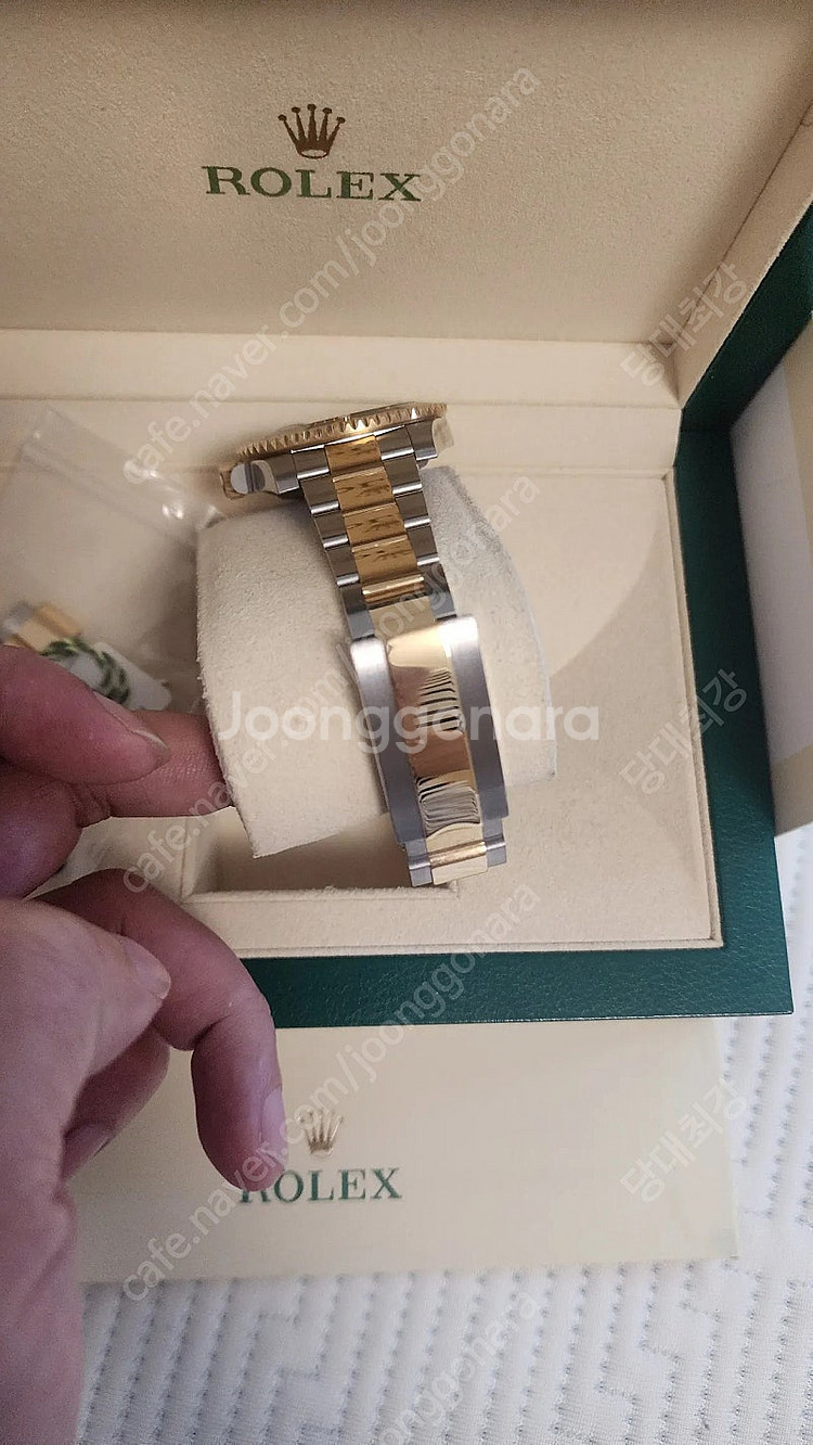 롤렉스 서브마리너 흑콤 판매합니다(17년식 거의새상품)--1