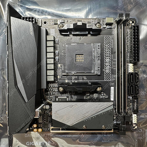 gigabyte b550i aorus pro ax