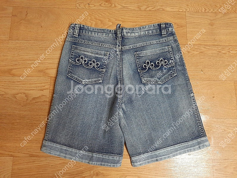 청반바지 스판입니다 예쁜니다 편하게 보세요 10000원...--1