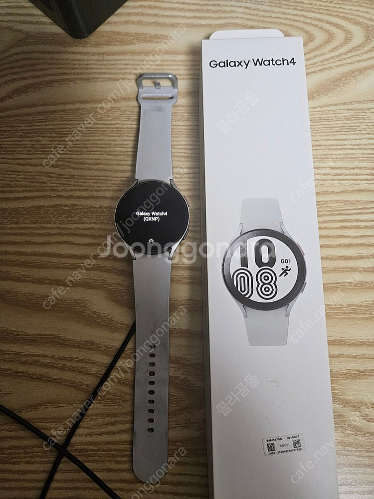 삼성 갤럭시 워치 4 44mm lte 버전 팝니다.--3