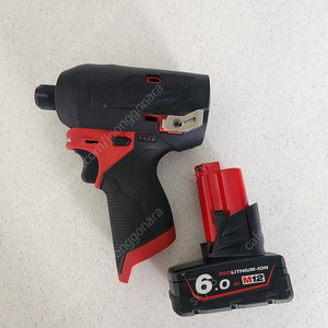 밀워키m12 오일펄스 임팩드라이버 판매합니다