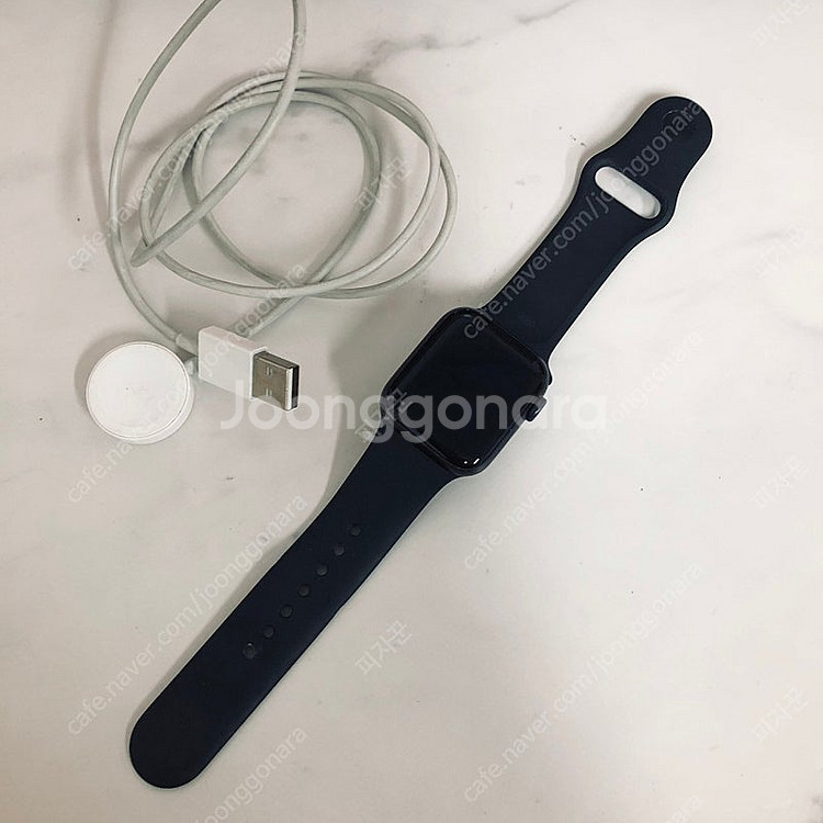 애플워치SE 40mm 스페이스그레이 케이블포함 12만원...--0