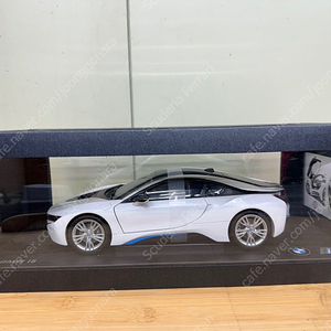 1:18 BMW I8 Mercedes Benz SL63 4MATIC+ AMG 판매합니다.