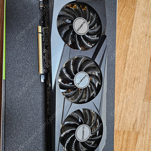 기가바이트 라데온 RX 6700XT Gaming OC ( 3팬 )