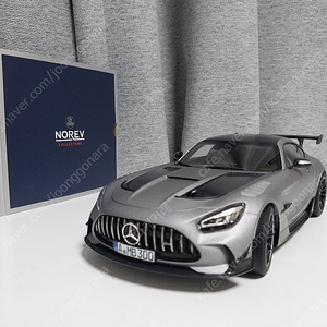 1:18) 노레브 벤츠 AMG GTR 블랙시리즈 팝니다.