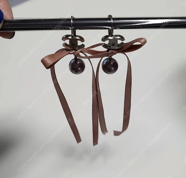 (정품)샤넬은장귀걸이 샤넬드롭귀걸이 샤넬리본귀걸이 샤넬귀걸이 구찌 발렌시아가 프라다 루이비통 발레코어 자라 럭키슈에... 이미지