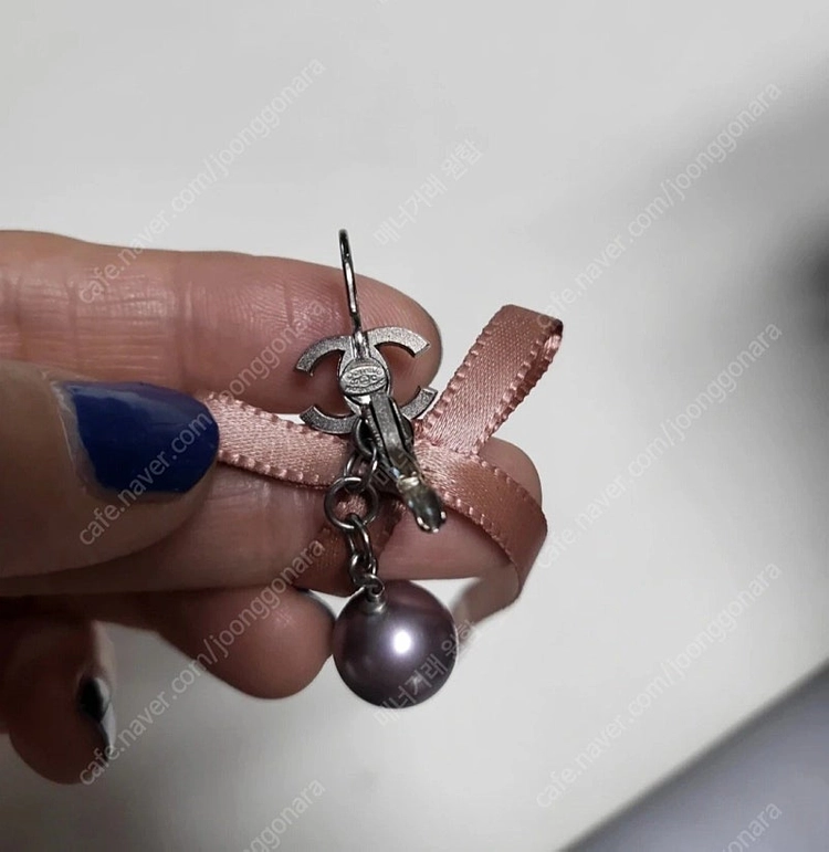 (정품)샤넬은장귀걸이 샤넬드롭귀걸이 샤넬리본귀걸이 샤넬귀걸이 구찌 발렌시아가 프라다 루이비통 발레코어 자라 럭키슈에... 이미지