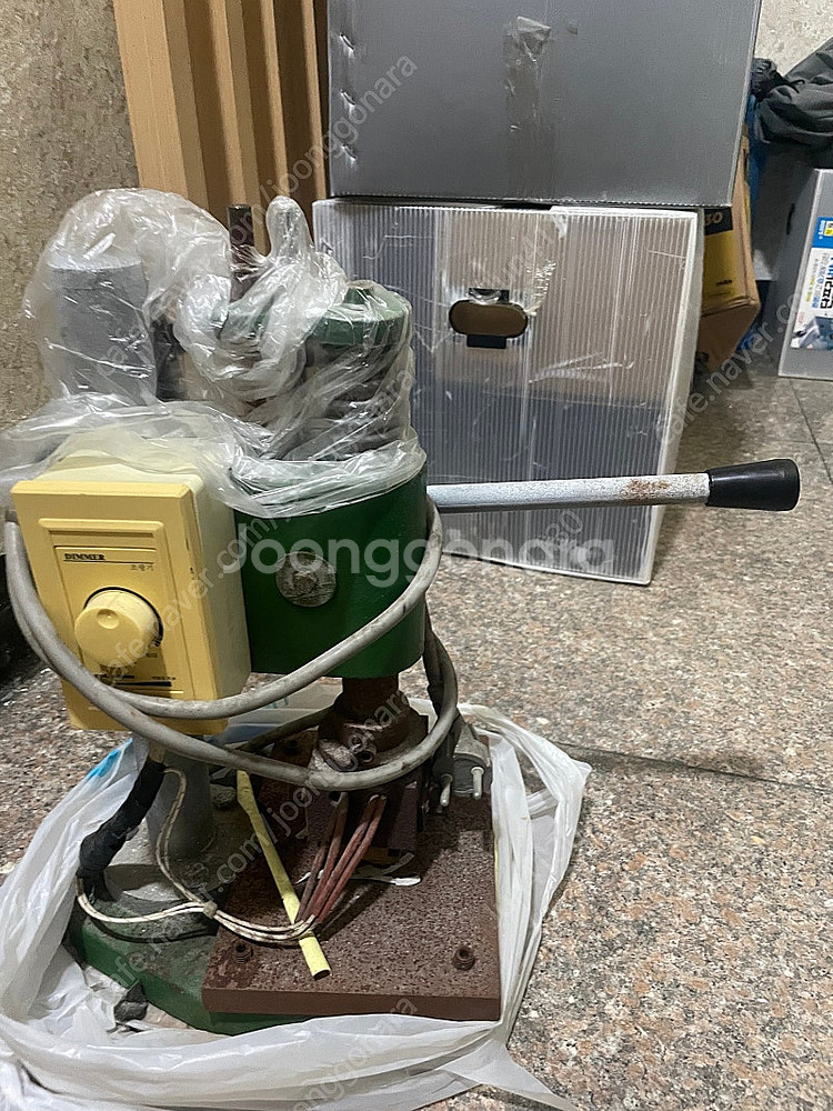커스텀 가죽공예 불박기 팝니다--0