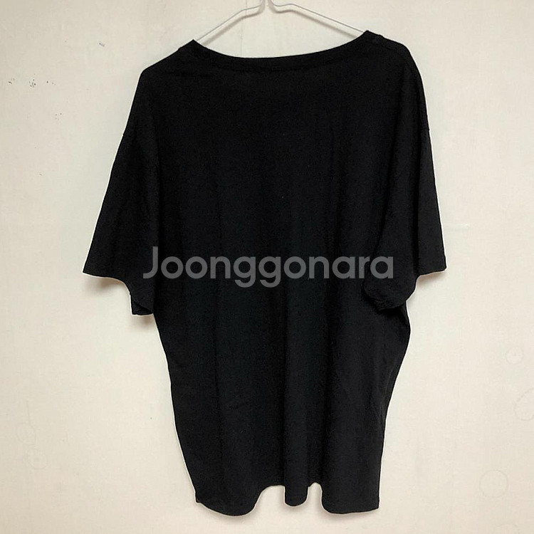 판매 꼼데가르송 남성 반팔티 105XL--2