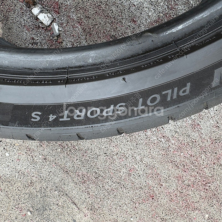 BMW M2 F87 중고타이어 245 35 19 미쉐린...--4