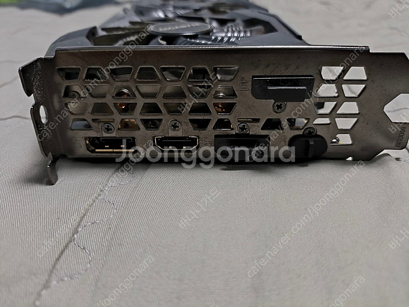 기가바이트 RTX2070 판매합니다--7
