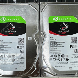 Seagate Ironwolf 4TB x 2개 (중고) 팝니다.