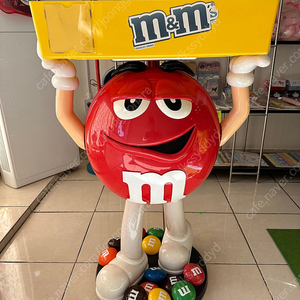 m&m 엠앤엠 대형 피규어 거치대 보관함