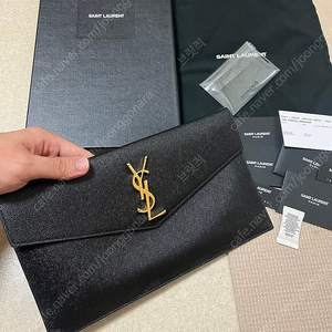 [정품] 입생로랑 YSL 마틀라세 블랙 금장 업타운 클러치백