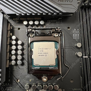 인텔 i7-8700