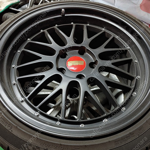 18인치 BBS LM스타일 매트블랙 휠타이어 팝니다. (225/40R18 i30사용했음 아벤떼나 K3등 사용가능)