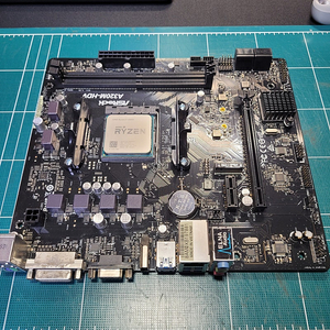 라이젠 5 2400g + asrock a320m-hdv R3.0 팝니다