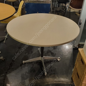 빈티지 허먼밀러 다이닝 테이블 , 임스 테이블 Herman miller , 미드센츄리,미드센추리 1,200,000원