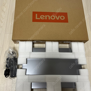 Lenovo 레노버 Slim3 슬림3 / 윈도우 11 설치 / RAM 16GB / NVMe SSD 256GB 42만원에 개봉만한 새제품 판매합니다.