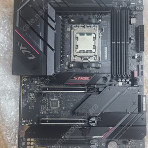 ASUS ROG STRIX B650E-E GAMING WIFI STCOM