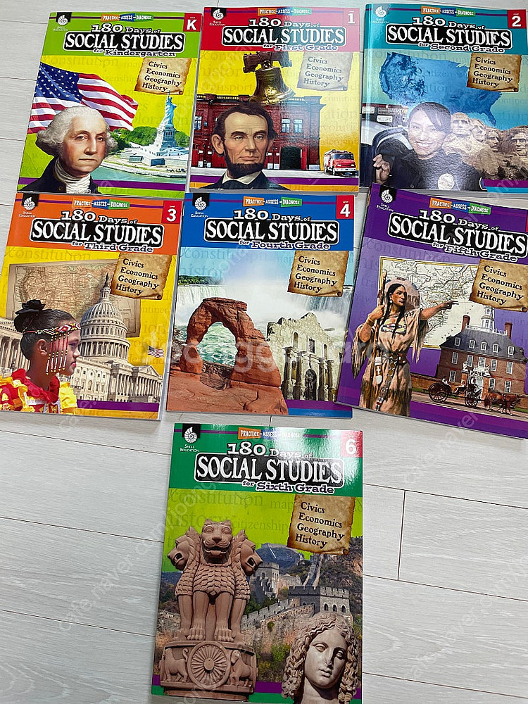 수퍼맘 180 days of social studies 7권새책--0