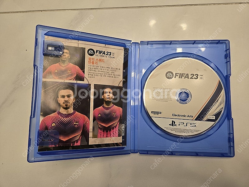 PS , PS5 FIFA23 팝니다. 거의 새상품--1
