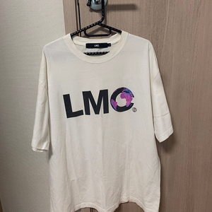 LMC 엘엠씨 지구 반팔티