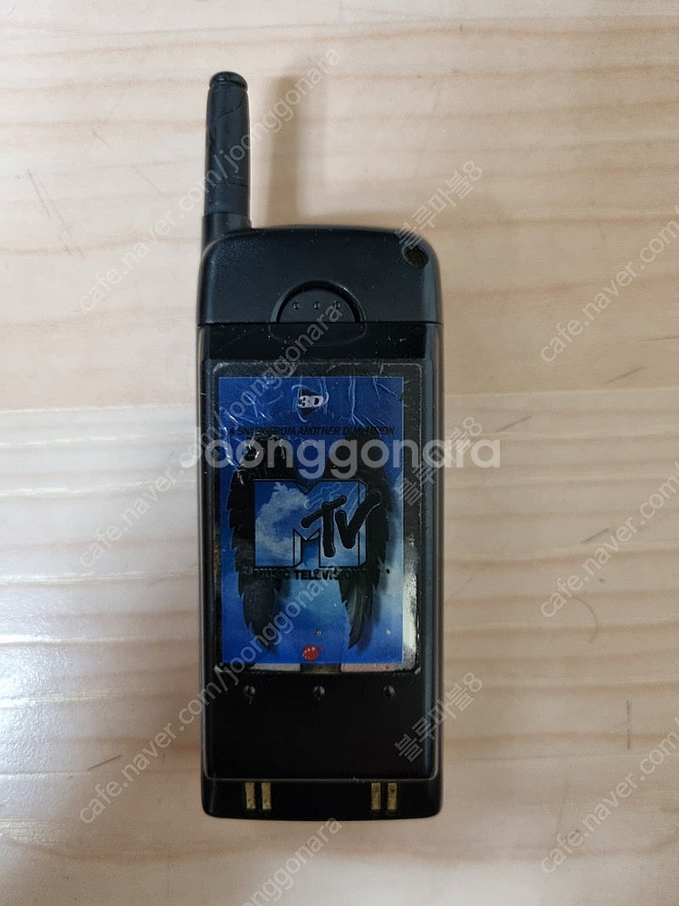 오래된 골동품 수집용 핸드폰--3