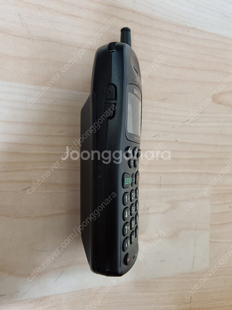 오래된 골동품 수집용 핸드폰--9