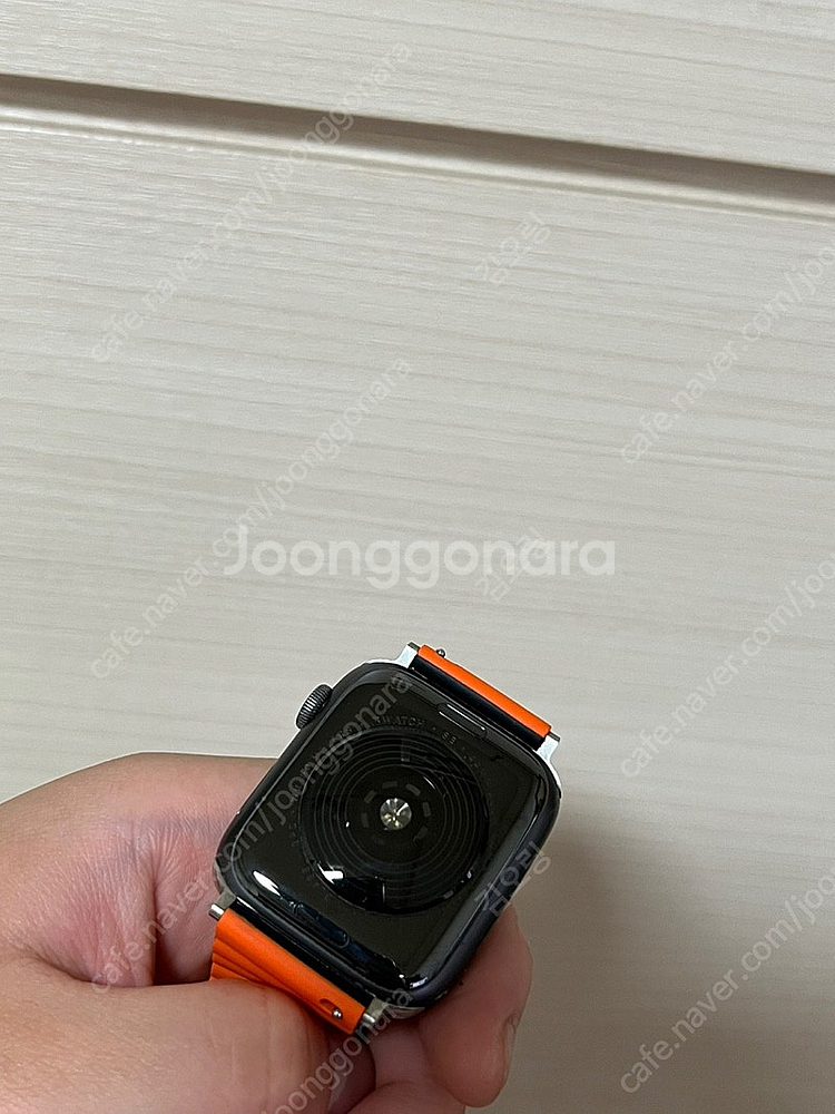 애플워치 se 44mm wifi 판매합니다.--1
