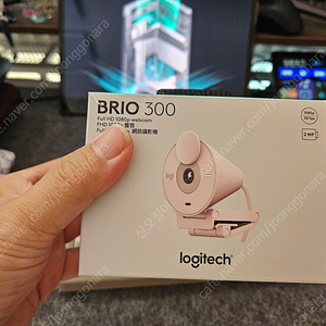 로지텍 BRIO 300 웹캠 핑크